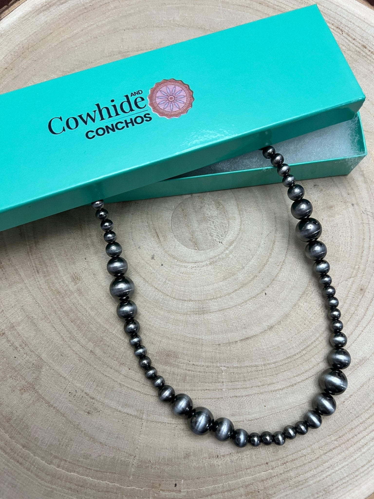 Graduated Faux Sterling Pearl Necklace - 18 inch