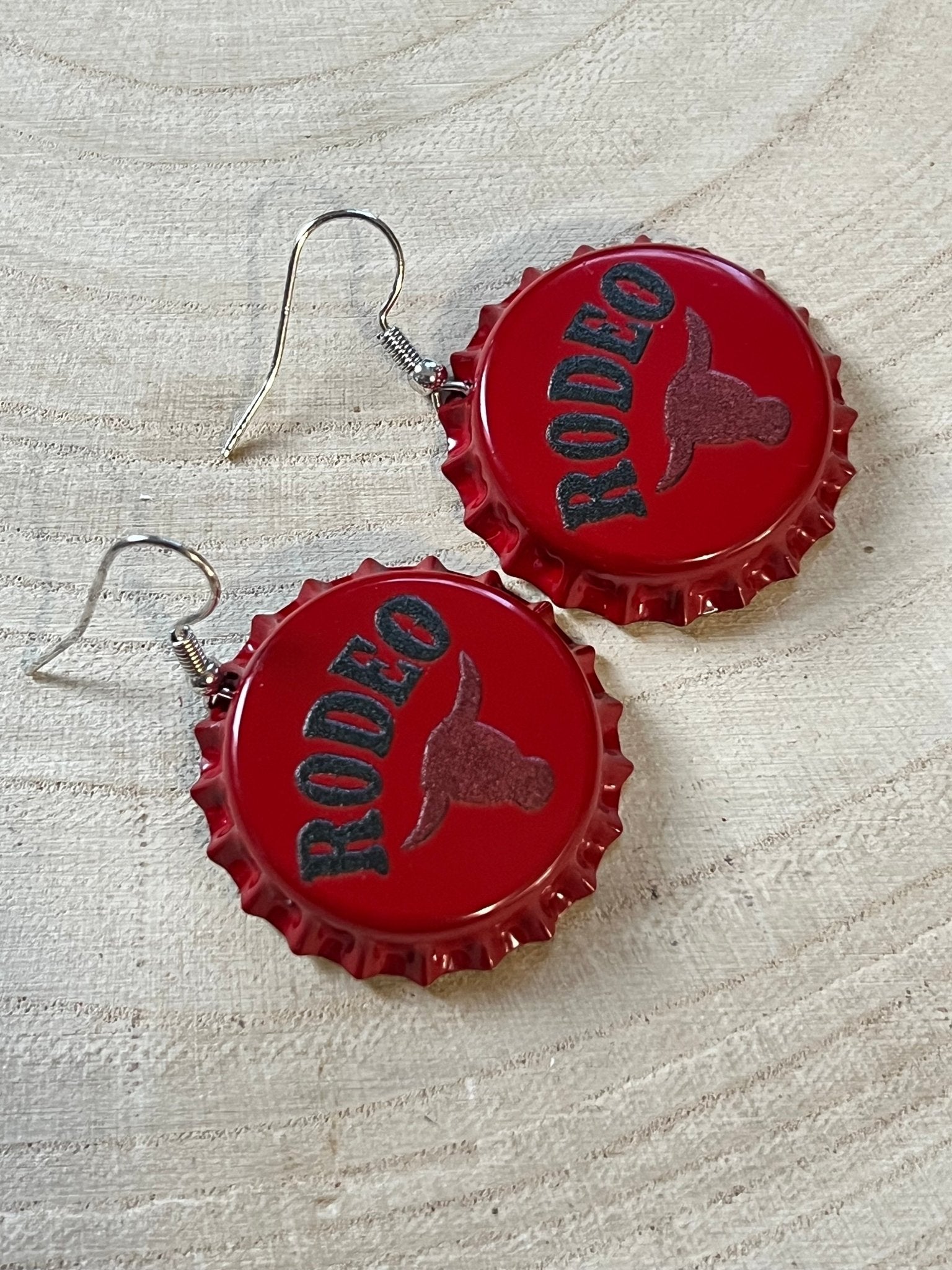 Rodeo Steer Head Beer Cap Fashion Earrings